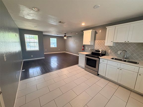 5th image of 3030 Friar Point Rd
