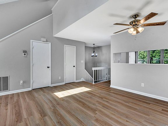 5th image of 5184 Winterberry Ct