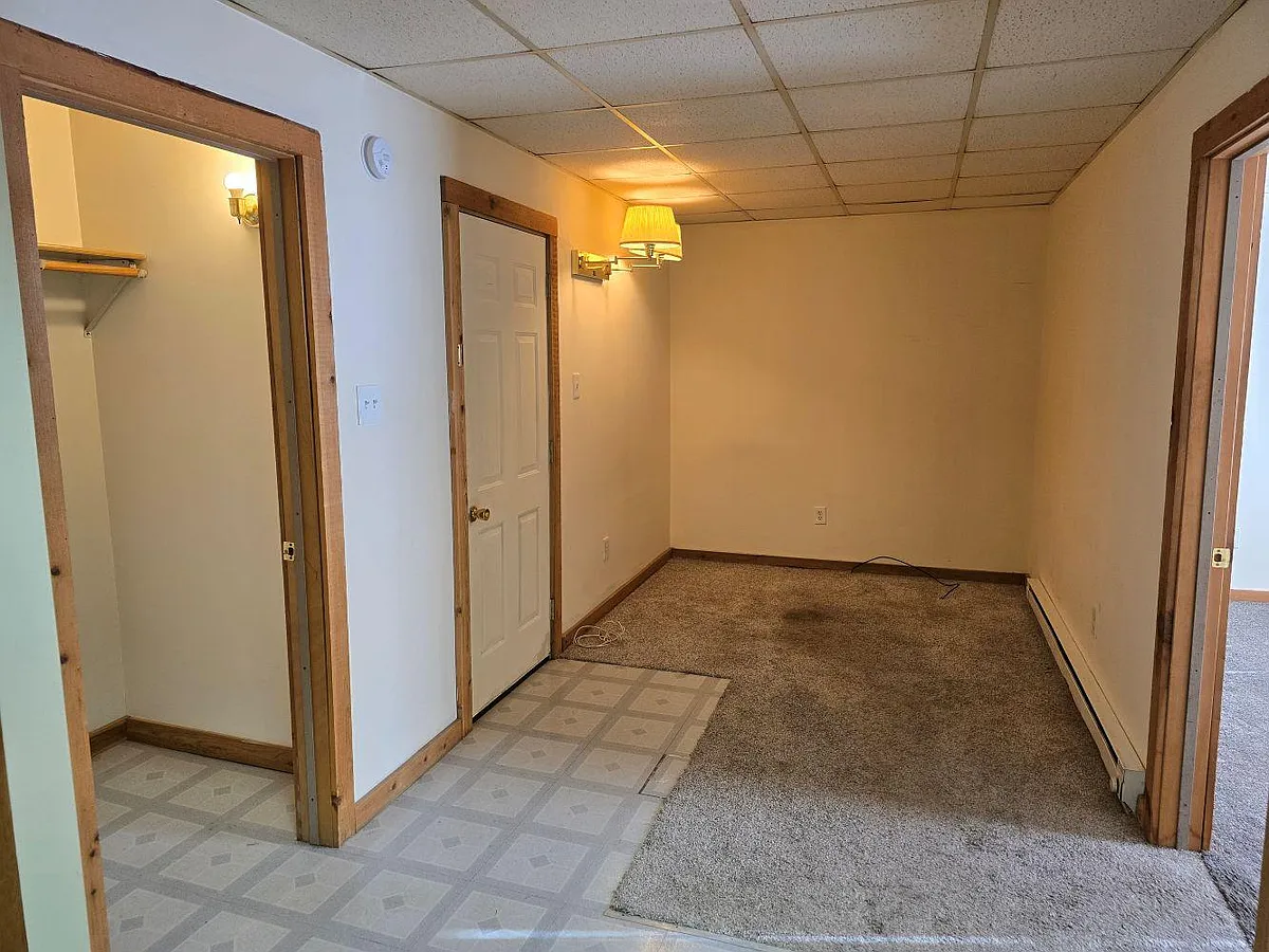 Unit Photo - 518 Moen Ave #4