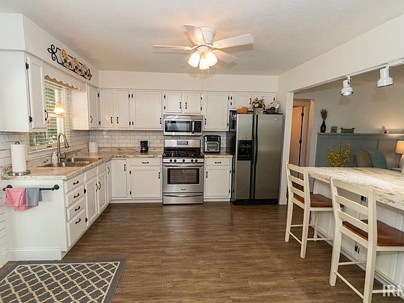 5th image of 25621-25625 Thelmadale Dr