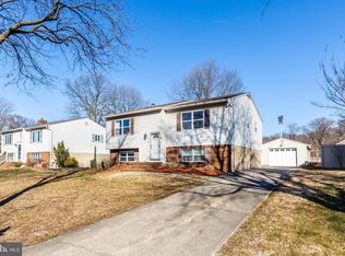 864 Brighton Pl, Glen Burnie, MD 21061