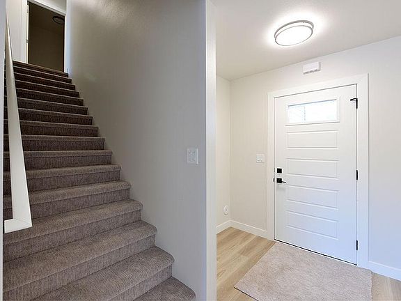2nd image of 1018 3rd Ave N