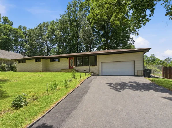 225 Nickell Heights Rd, Paducah, KY 42003