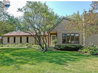 80 Brookside Dr, Elgin, IL 60123