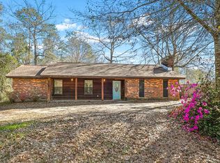 105 Brookhollow Dr, Carriere, MS 39426