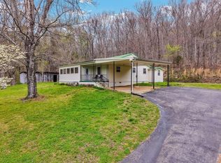 1447 Dry Shave Rd, McMinnville, TN 37110