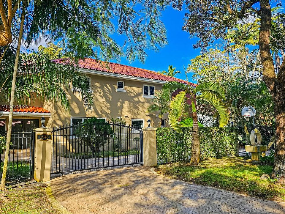 1st image of 1543 Dorado Ave