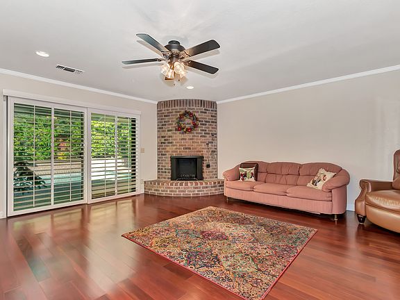 4th image of 1240 Lantern Ct