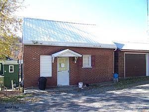 3rd image of 2207 Bigler Ave