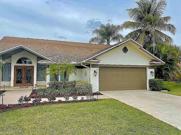 3rd image of 2160 Pine Woods CIR #28