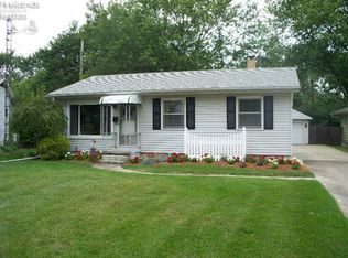 1657 Oakmont Ln, Sandusky, OH