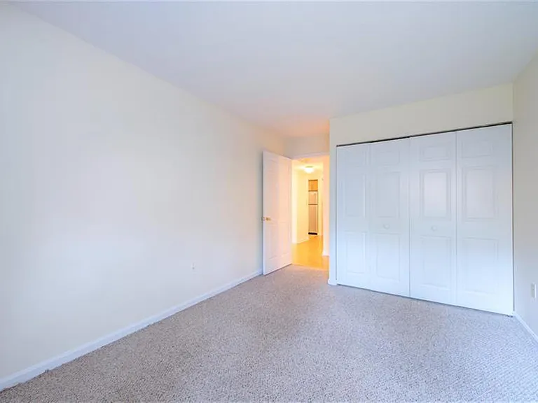 348 Franklin St — Photo 6