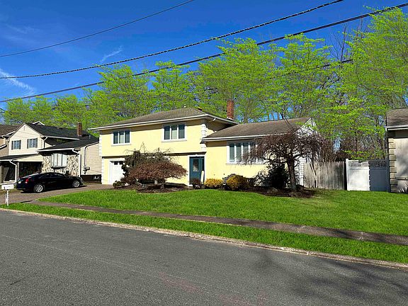 2nd image of 26 Craig Ct