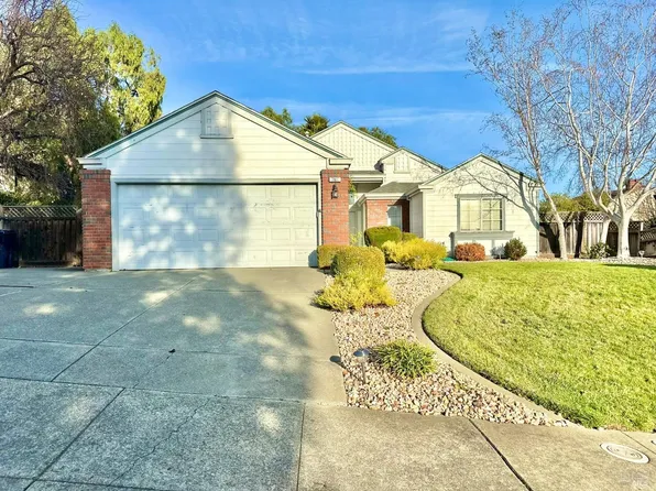 678 Daffodil Drive, Benicia, CA 94510