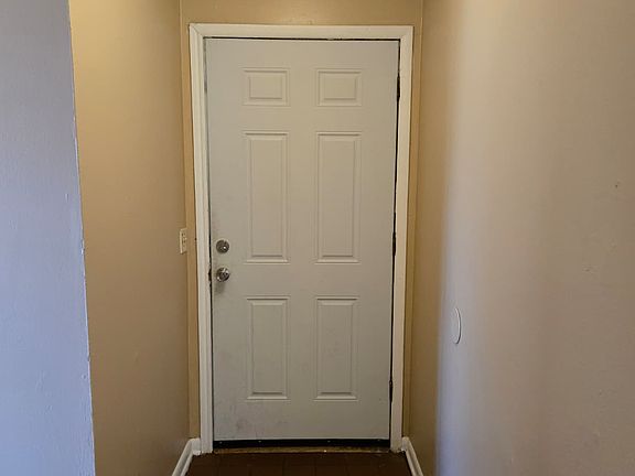 2nd image of 2612 SW 56th St