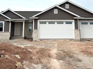 2137 Brie Ct, Menasha, WI 54952