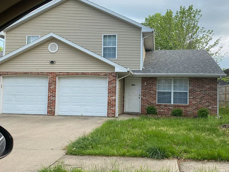 2416-2418 Santa Rosa Ct — Photo 17
