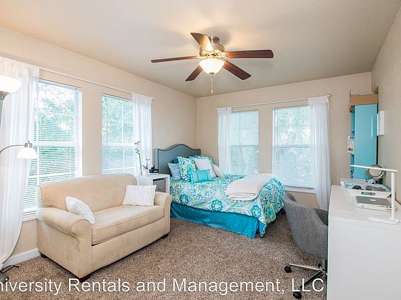 5th image of 921 SW Depot Ave APT 201