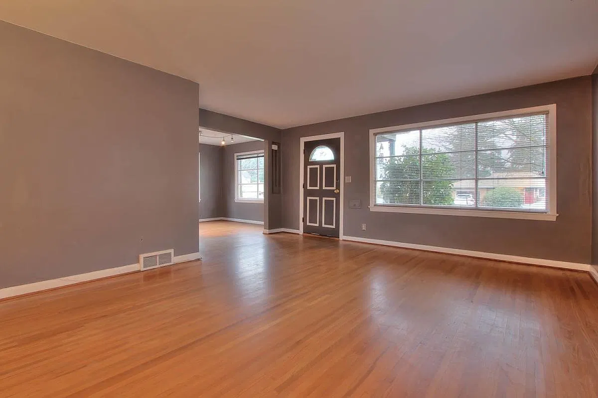 3 bed, 1.5 bath, 1800 sqft, $3,450 — Photo 4