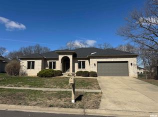 4335 Creek Dr, Springfield, IL 62707