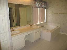 5th image of 3215 Ashfield Dr