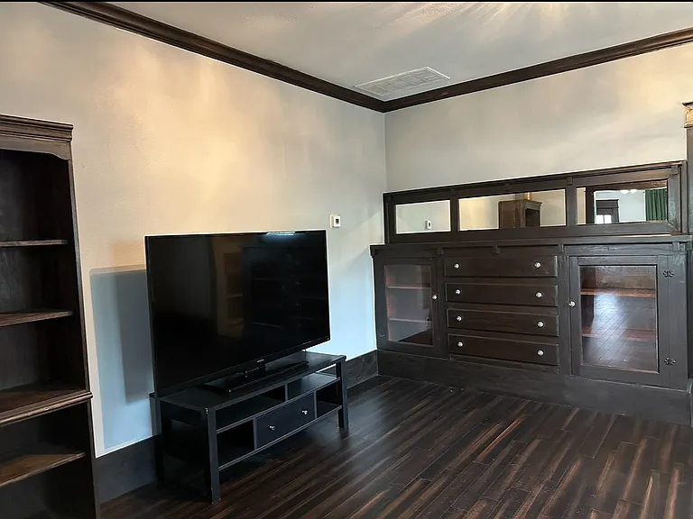 517 N 11th Ave — Photo 10