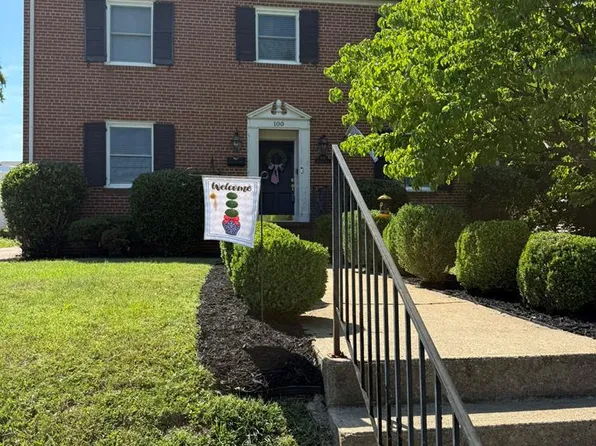 100 Brockton Pl, Danville, VA 24541