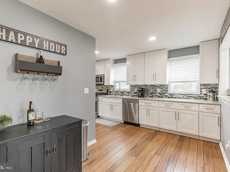 215 W Gloucester Pike — Photo 8