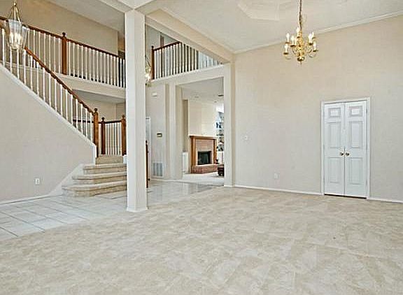4th image of 2727 Bordeaux Dr
