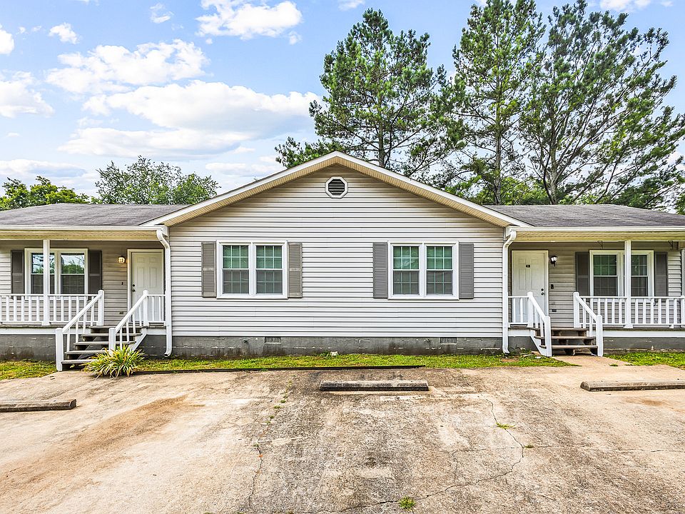 Front of the duplex
Unit A and Unit B