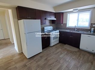 1318 Carol St #2, Niles, IL 60714