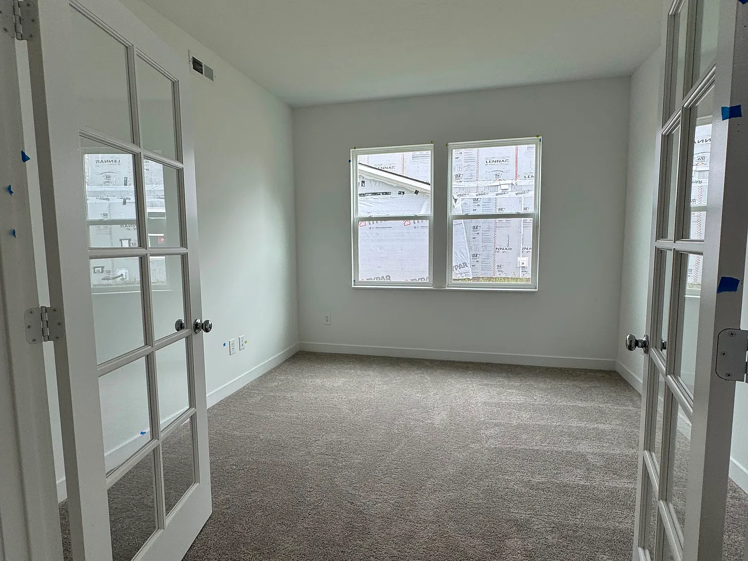 5 bed, 2736 sqft, $2,745 — Photo 4