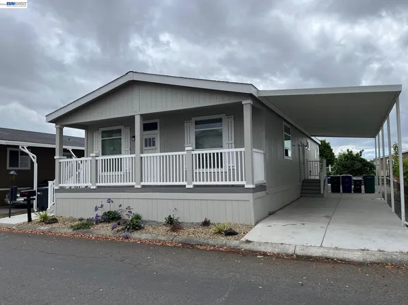 1422 Salamanca Ave #113, Hayward, CA 94544