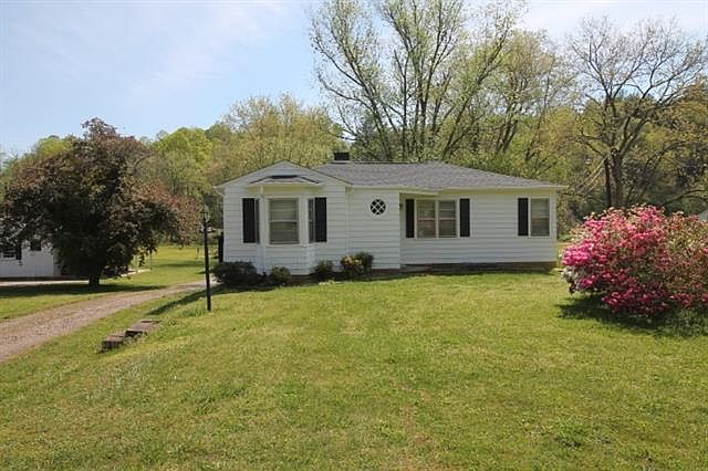 1st image of 938 Meadowlane Dr