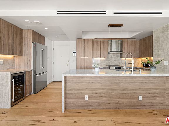 2nd image of 2170 Century Park E APT 2107