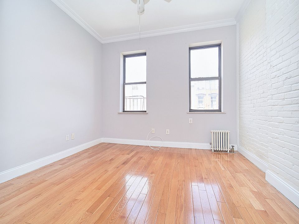 1st image of 450 W 46th St APT 3FE