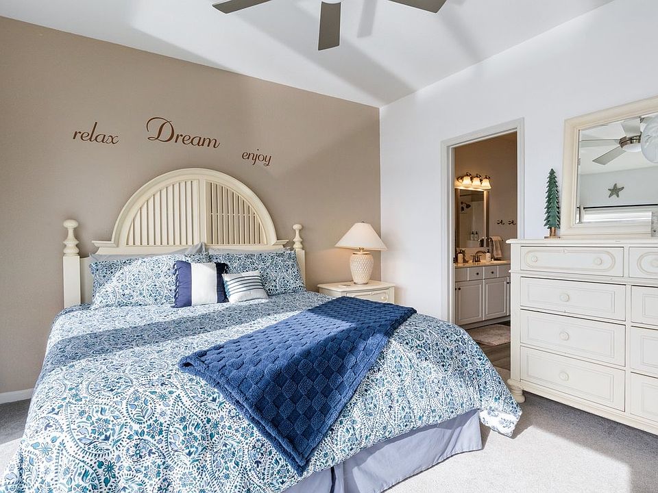Primary bedroom.
