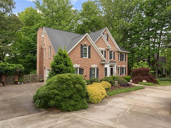3rd image of 3763 Sandalwood Ln