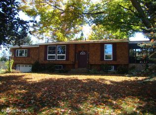 11 Marine Dr, South Glens Falls, NY 12803