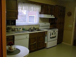 4th image of 1345 Dover Pl
