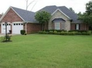 6200 Meadow Brook Dr, Fort Smith, AR 72916