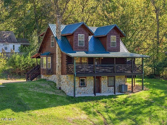 3rd image of 375 Mulberry Rd