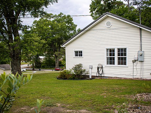 5th image of 31 Dry Creek Rd