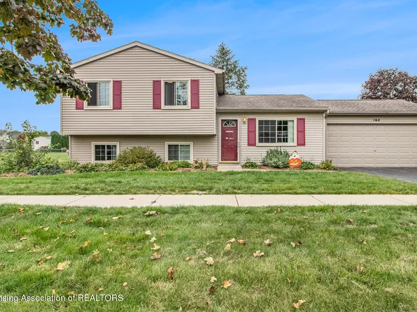 164 Coyote Ct, Pinckney, MI 48169