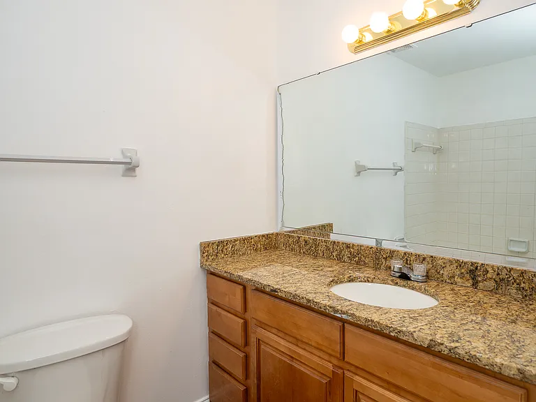 644 Kenwick Cir #203 — Photo 11