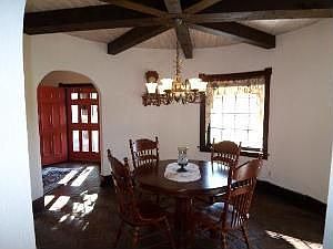 Circular beamed dining room