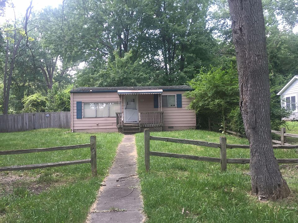 1st image of 241 Monroe Blvd