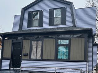 73 Villa Pkwy, Springfield, MA 01109