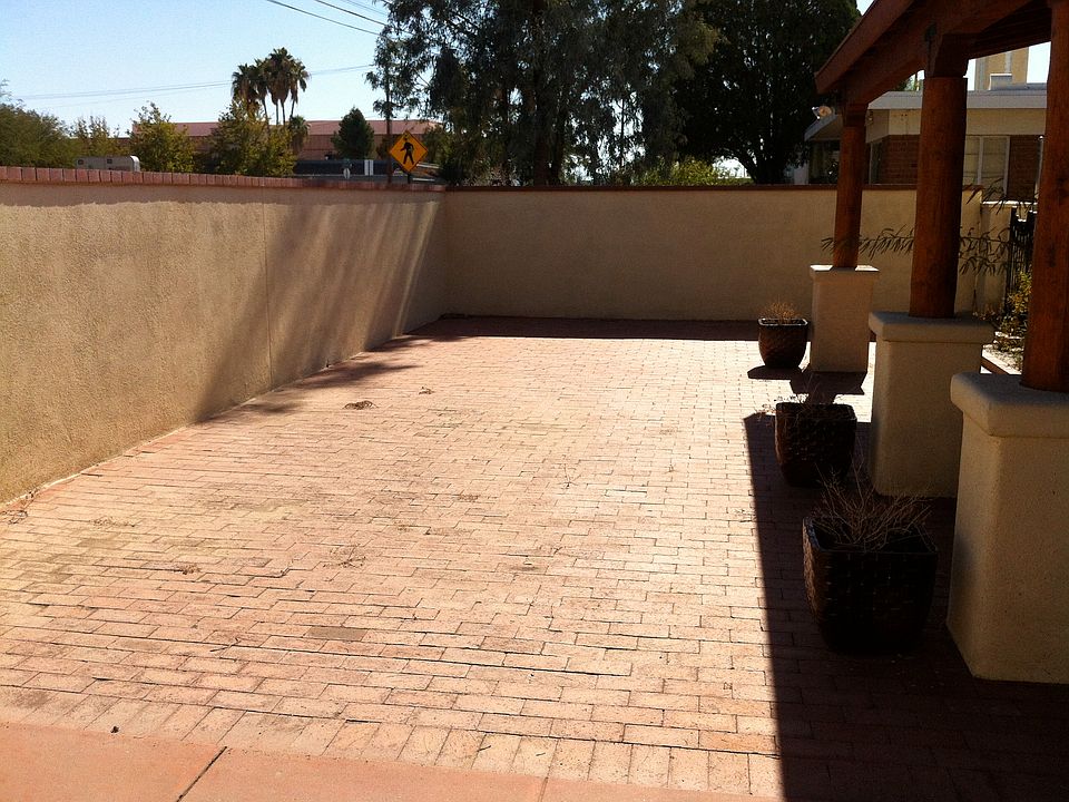 1st image of 135 N Tucson Blvd