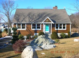 14 Ledge Ln, Gloucester, MA 01930